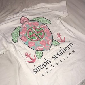 Simply Southern Size Small TShirt